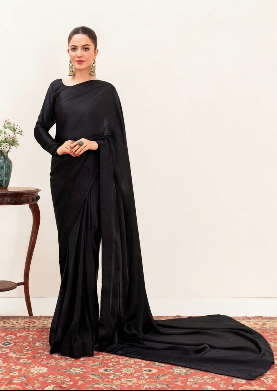Saree Black